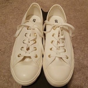 White converse